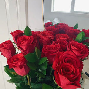 Meet your Posher, Ella